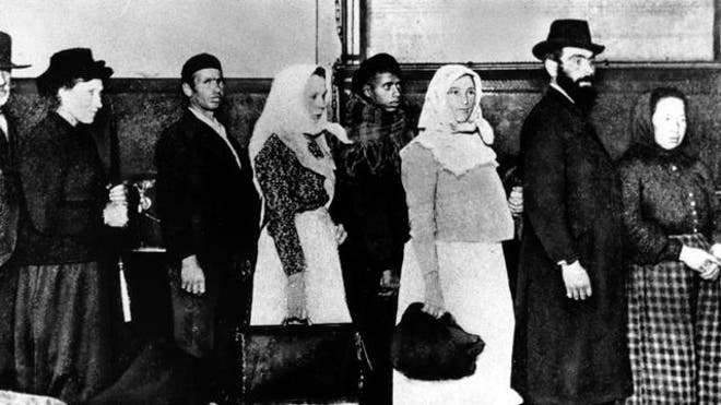 ELLIS ISLAND IMMIGRANTS.jpg